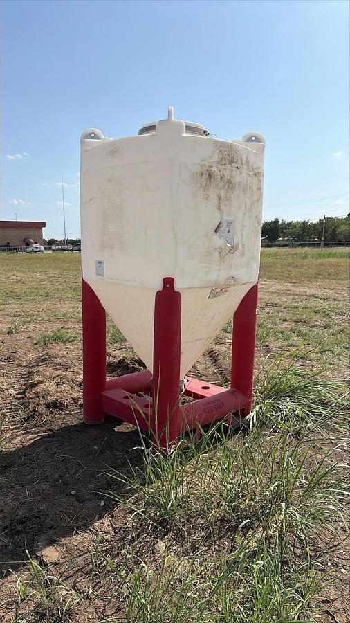Used Snyder Flow Master Hopper