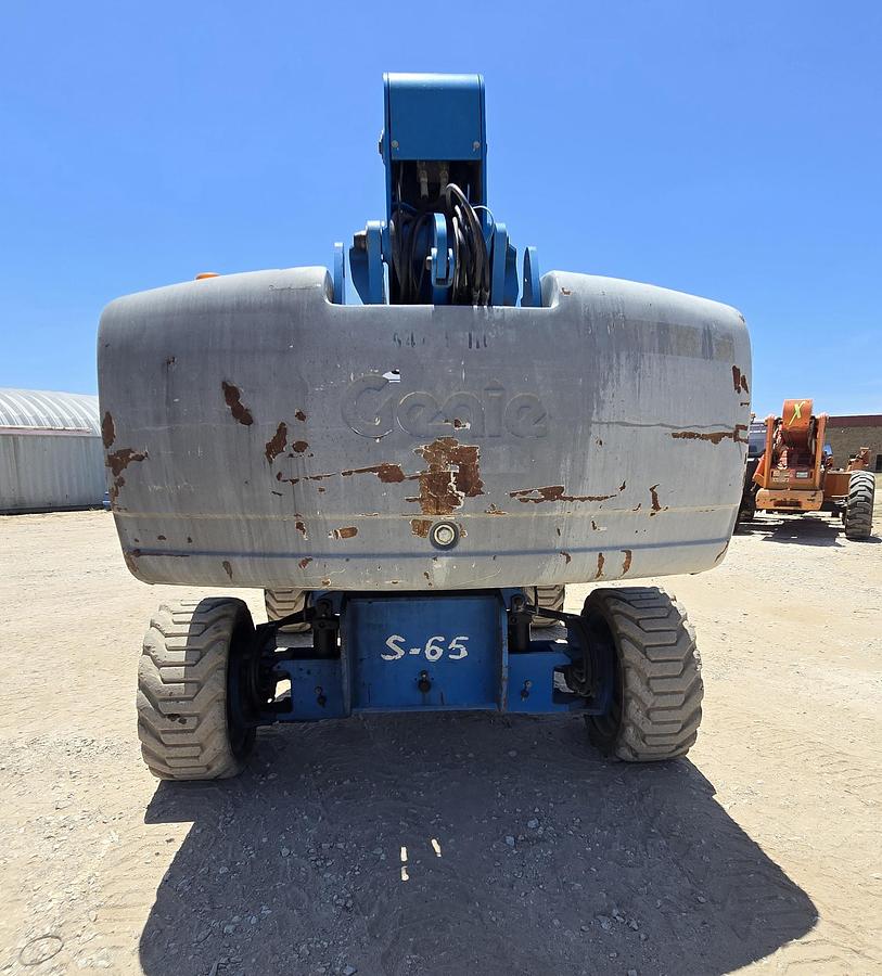 Used GENIE S-65 Manlift 