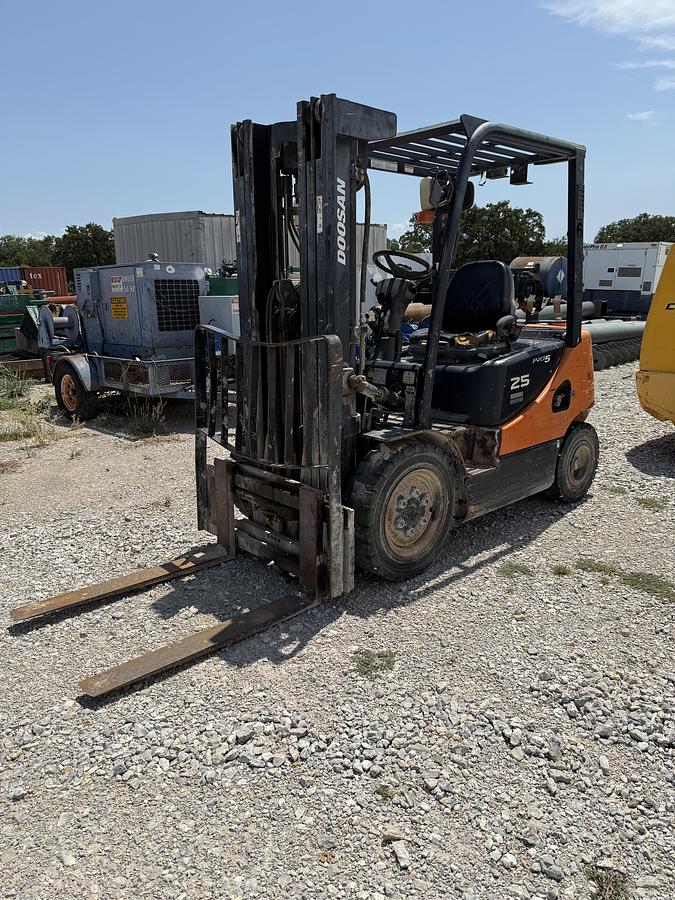 Used Doosan G25P-5 Forklift