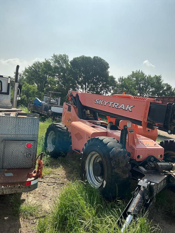 Used JLG Sky Trak 10042Telehandler