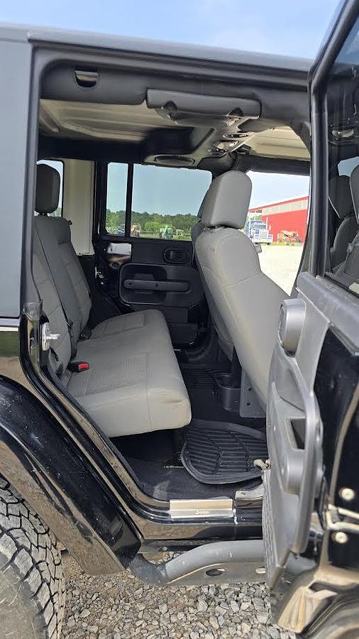 Used 2009 Jeep Wrangler Unlimited Sahara 4WD