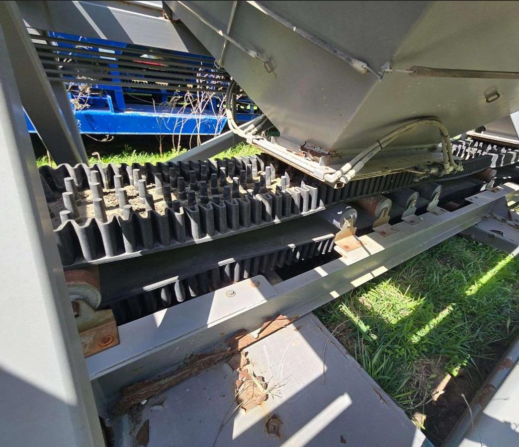 Used 2014 CAMBELT CF2445MSB T/A 4 STATION SAND CONVEYOR