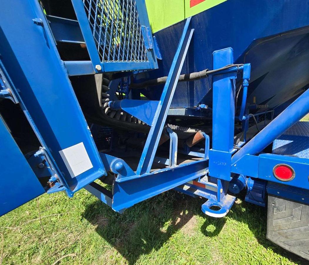 Used 2012 APPCO FS-40 T/A SAND HOG TRAILER