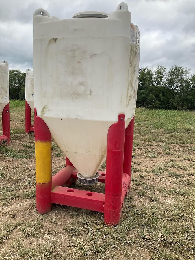 Used Snyder Flow Master Hopper