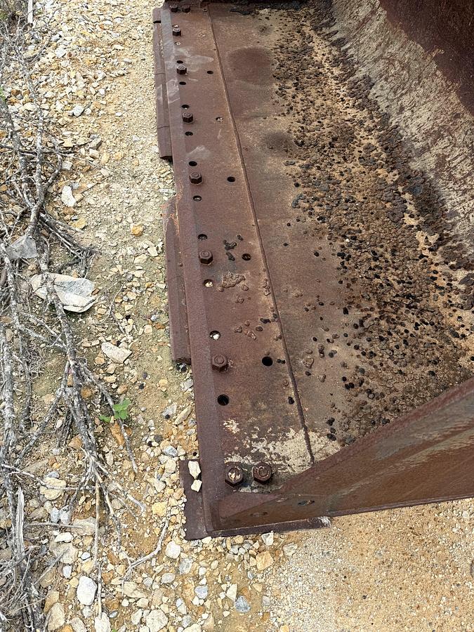 Used CAT Bucket