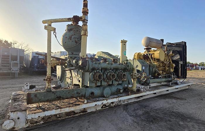 Used HHF-1000 Triplex Mud Pump with 3508 Cat Engine