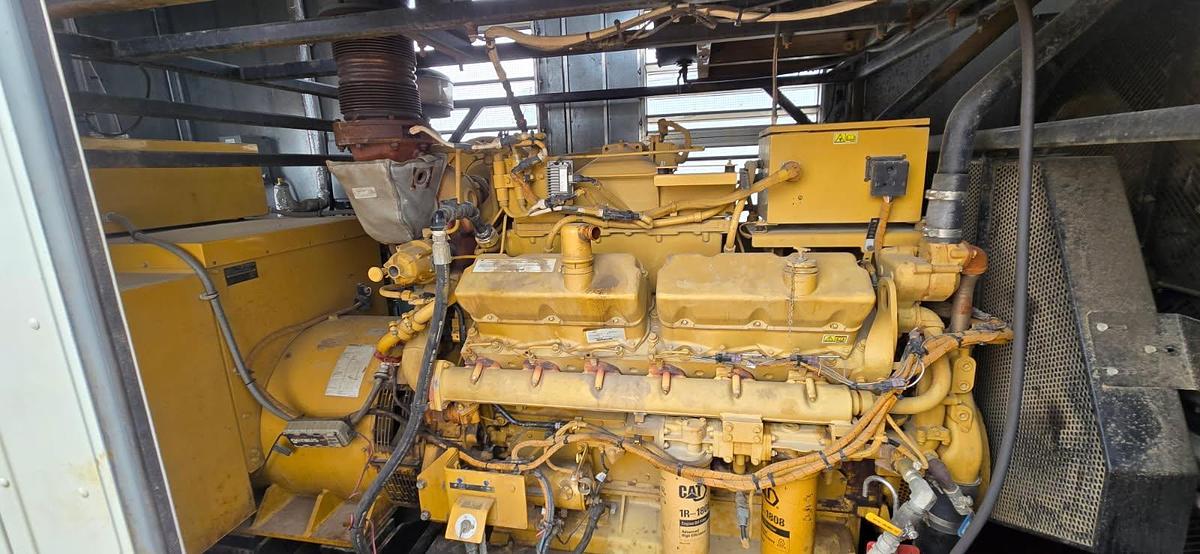 Used 2014 CAT CG137-12 Natural Gas 400KW Generator