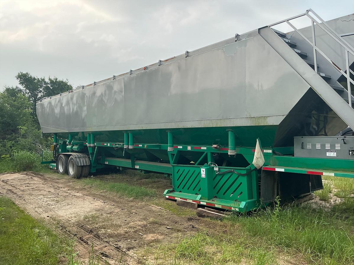 Used 2013 CHARLTON & HILL ESH-1701 T/A SAND HOGG TRAILER - Unused
