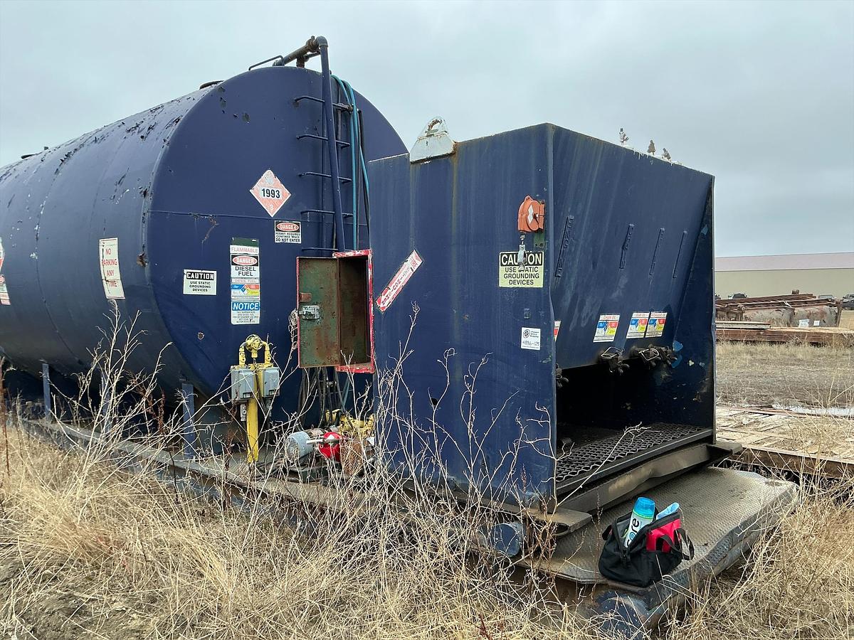 Used Welded Steel Fuel Tank w/Lubester
