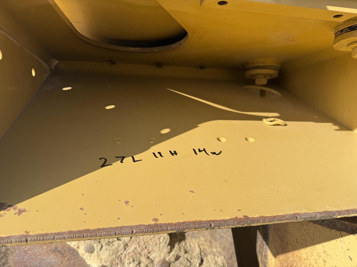 Used Caterpillar D9R Bulldozer 