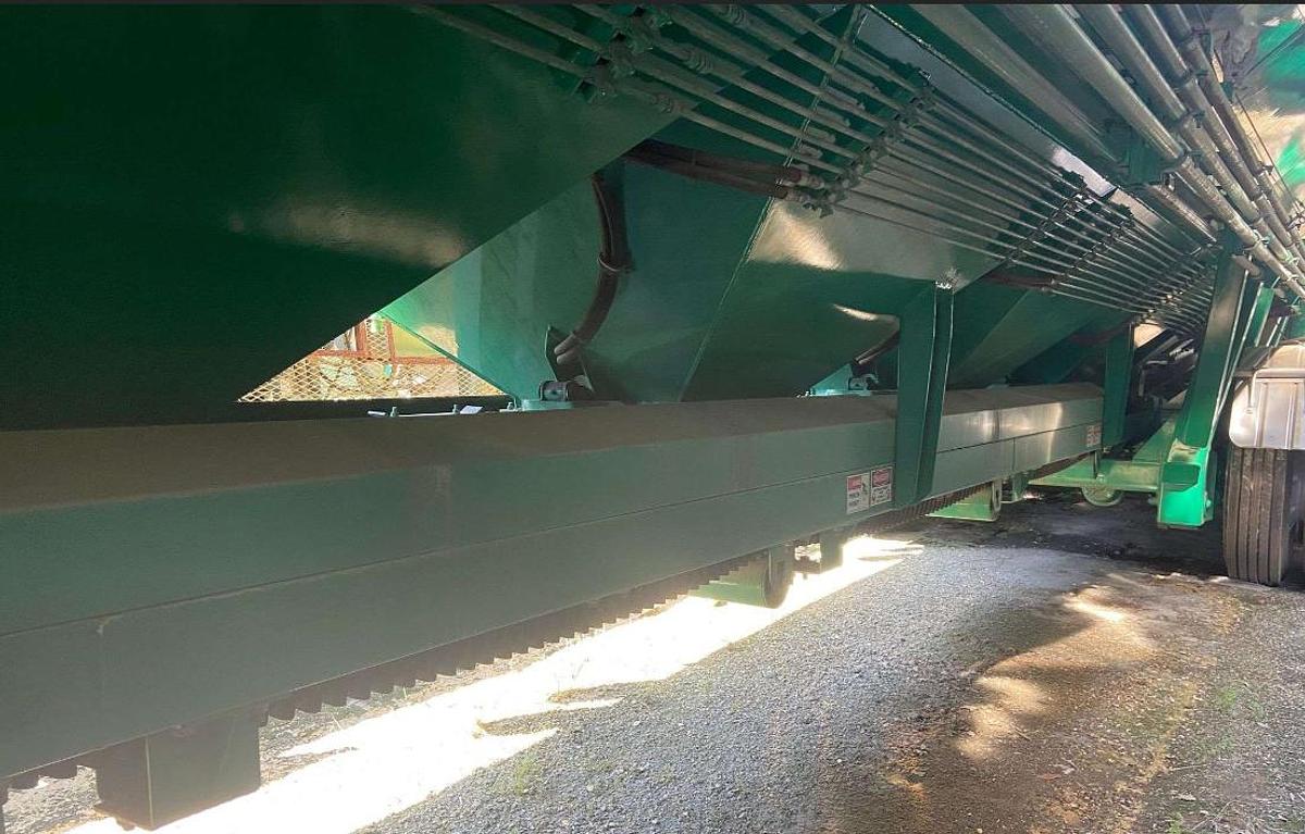 Used 2013 CHARLTON & HILL ESH-1701 T/A SAND HOGG TRAILER