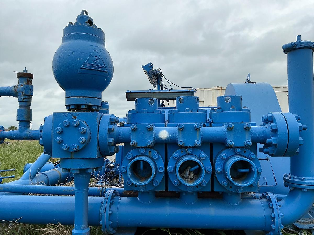 Used Ideco T800 Mud Pump