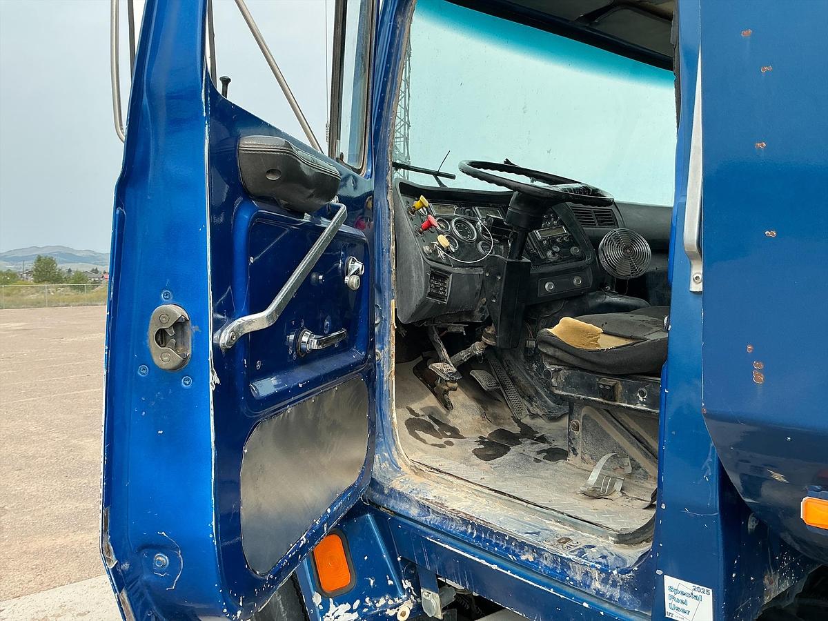 Used Ford 2000 Gallon Water Truck