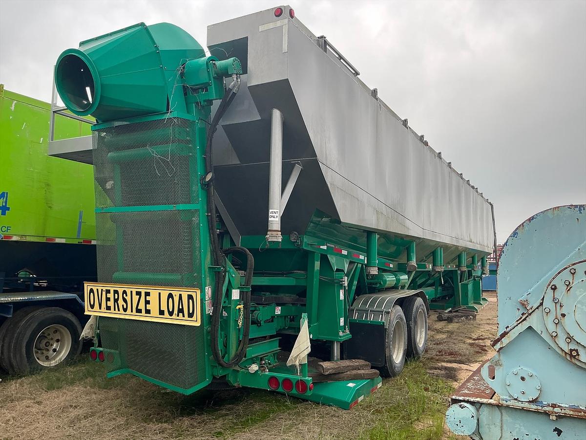 Used 2013 CHARLTON & HILL ESH-1701 T/A SAND HOGG TRAILER