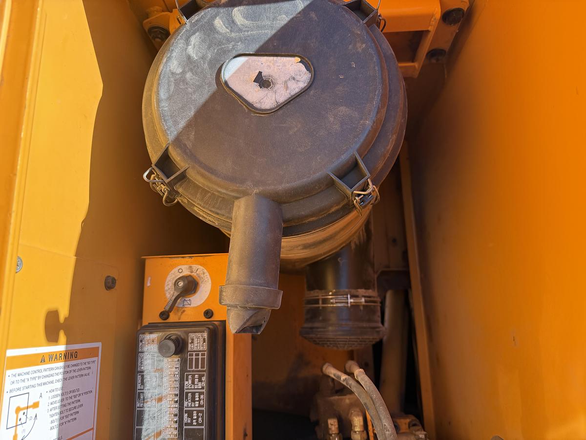 Used 2011 HYUNDAI ROBEX 250 LC9 EXCAVATOR