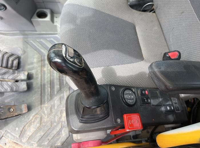 Used 2014 Volvo ECR305CL Tracked Excavator with Hydraulic Thumb