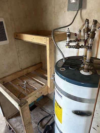 Used Man camp 10'x40'