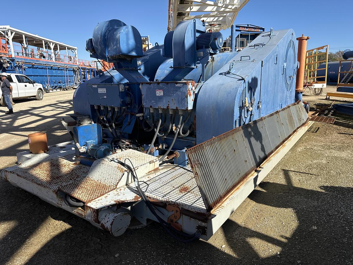 Used NOV IDEAL RIG 1500 HP WALKING DRILL RIG