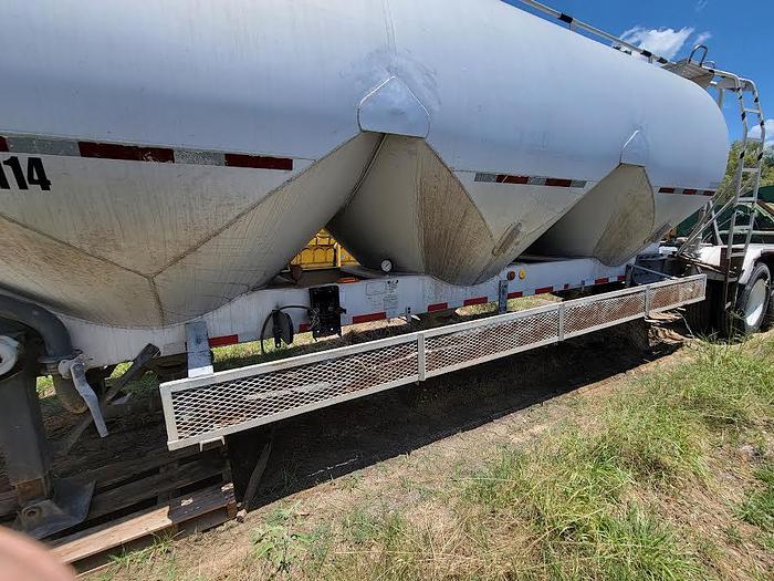 Used 1984 Fruehauf Corporation Cementer