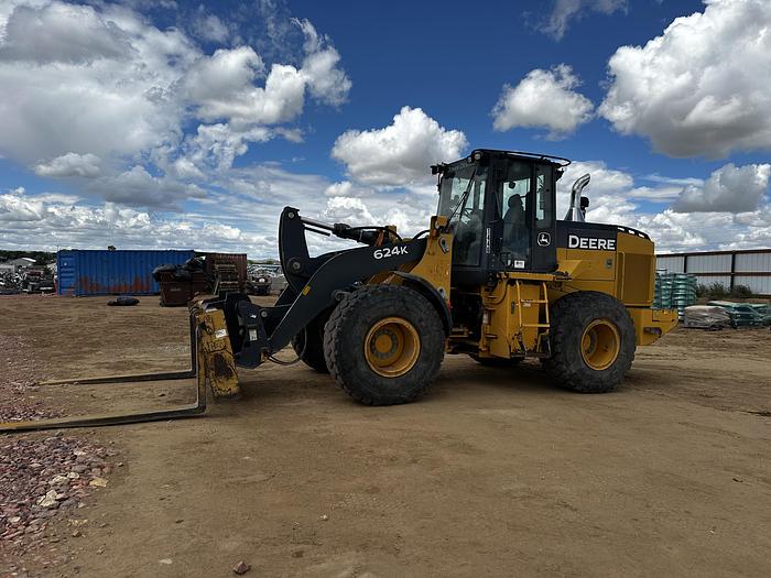 Used John Deere 624 K