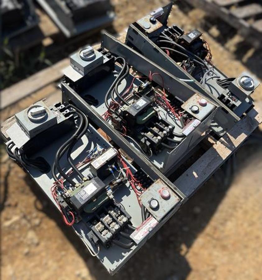 Used GE Control Panel 60 HZ, 460 Volt, Size 4, Type: FVNR
