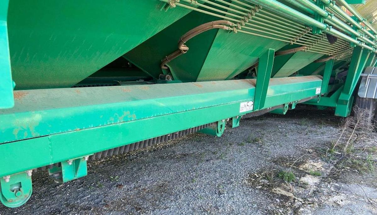 Used 2013 CHARLTON & HILL ESH-1701 T/A SAND HOGG TRAILER