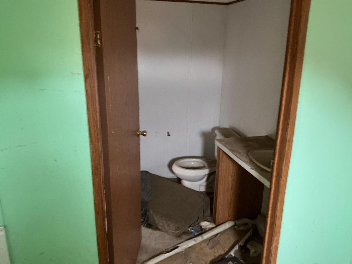 Used Crew House (Mobile Home)