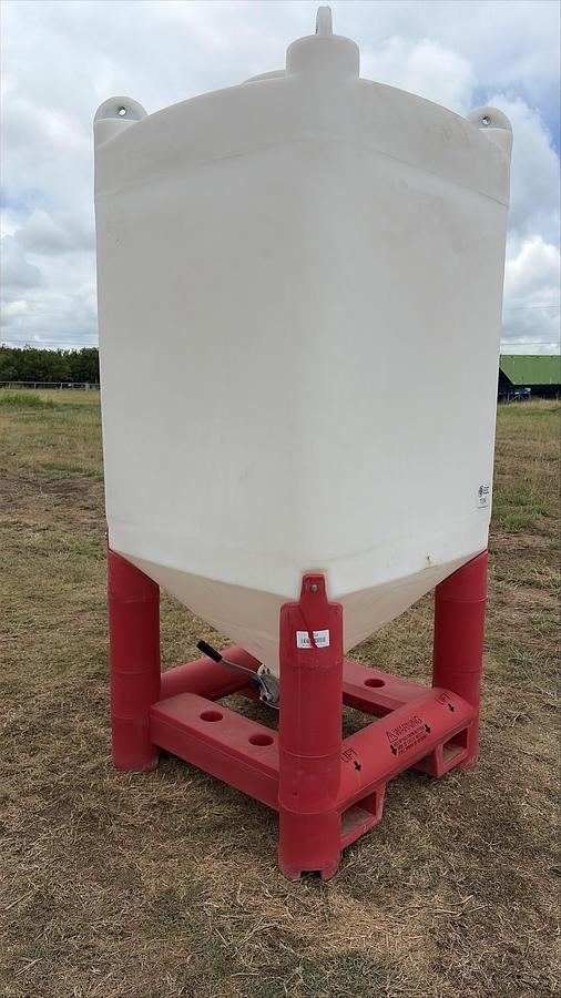 Used Snyder Flow Master Hopper