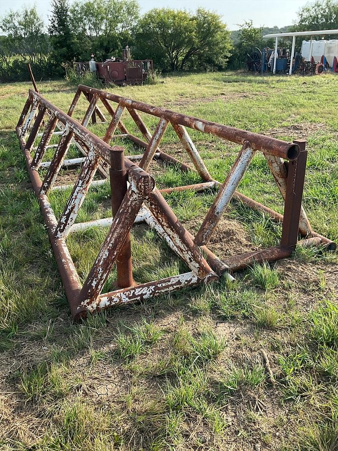 Used Pipe Racks – Set of 2