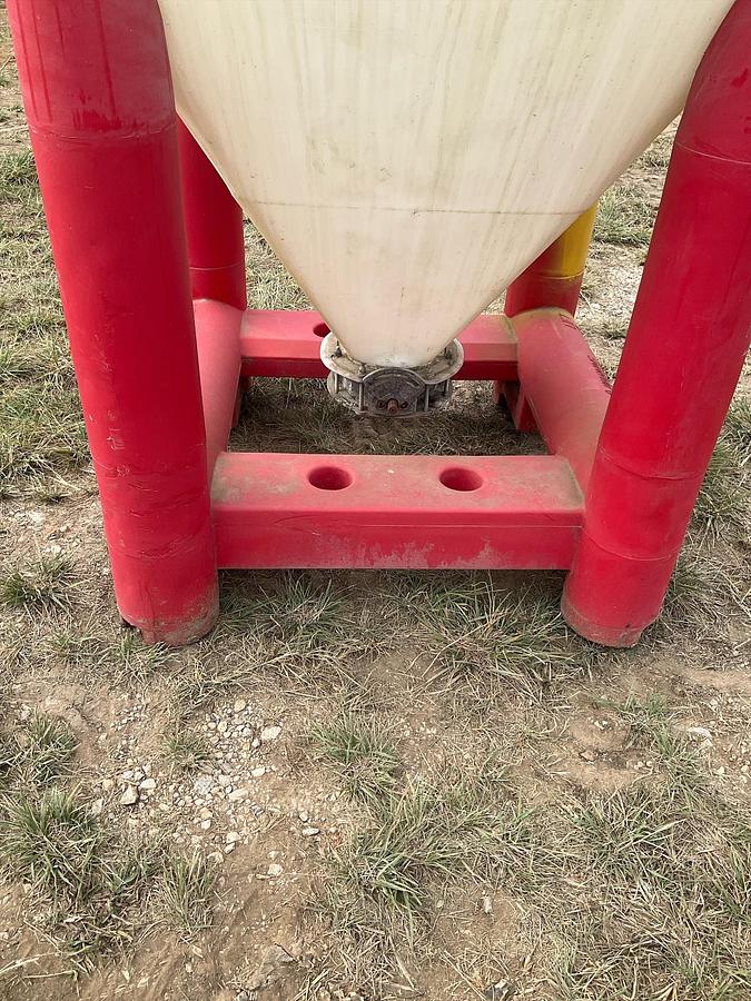 Used Snyder Flow Master Hopper