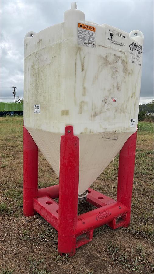 Used Snyder Flowmaster Vertical Hopper 68CF