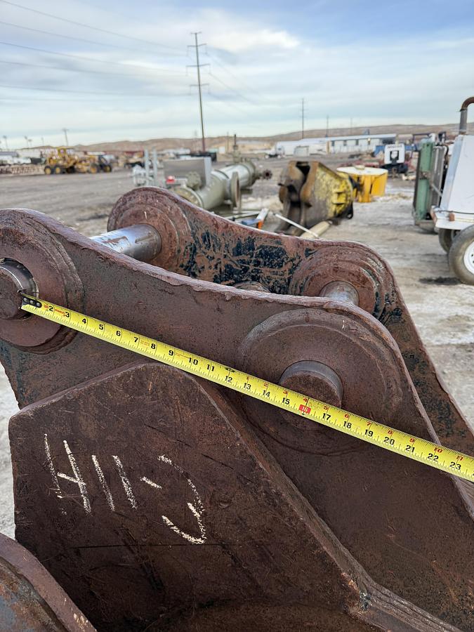 Used TAG 24in Excavator Bucket
