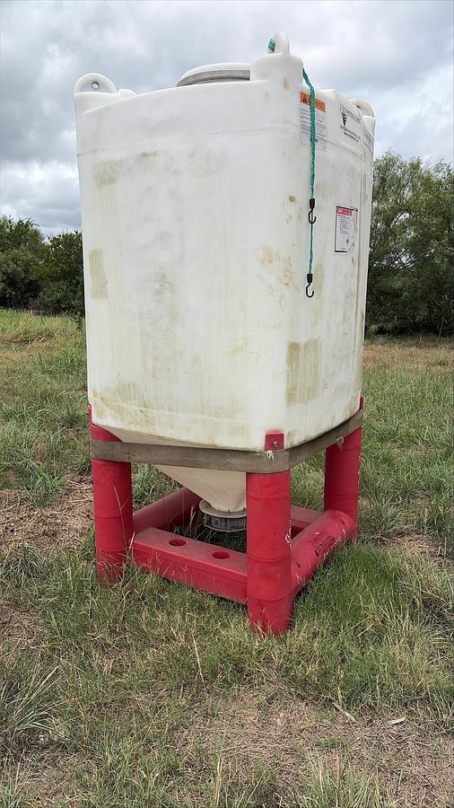 Used Snyder Flow Master Hopper