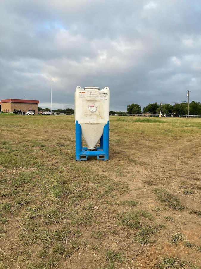 Used Snyder Flow Master Hopper