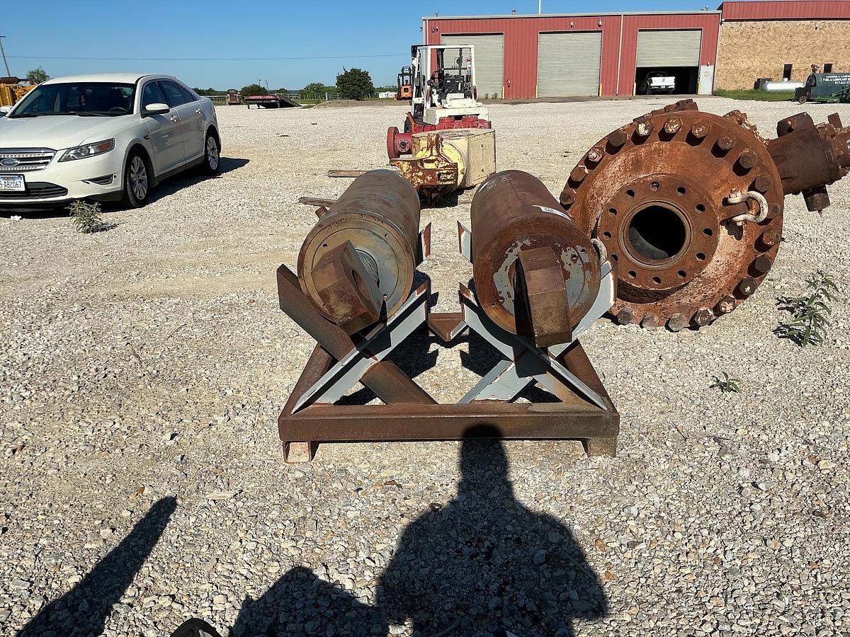 Used Heavy Hydraulic Cylinders