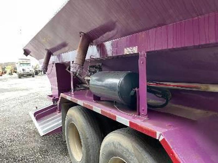 Used 2011 Convey-All SK-4000-ACS 24 in x 56 ft Portable Transfer Trailer