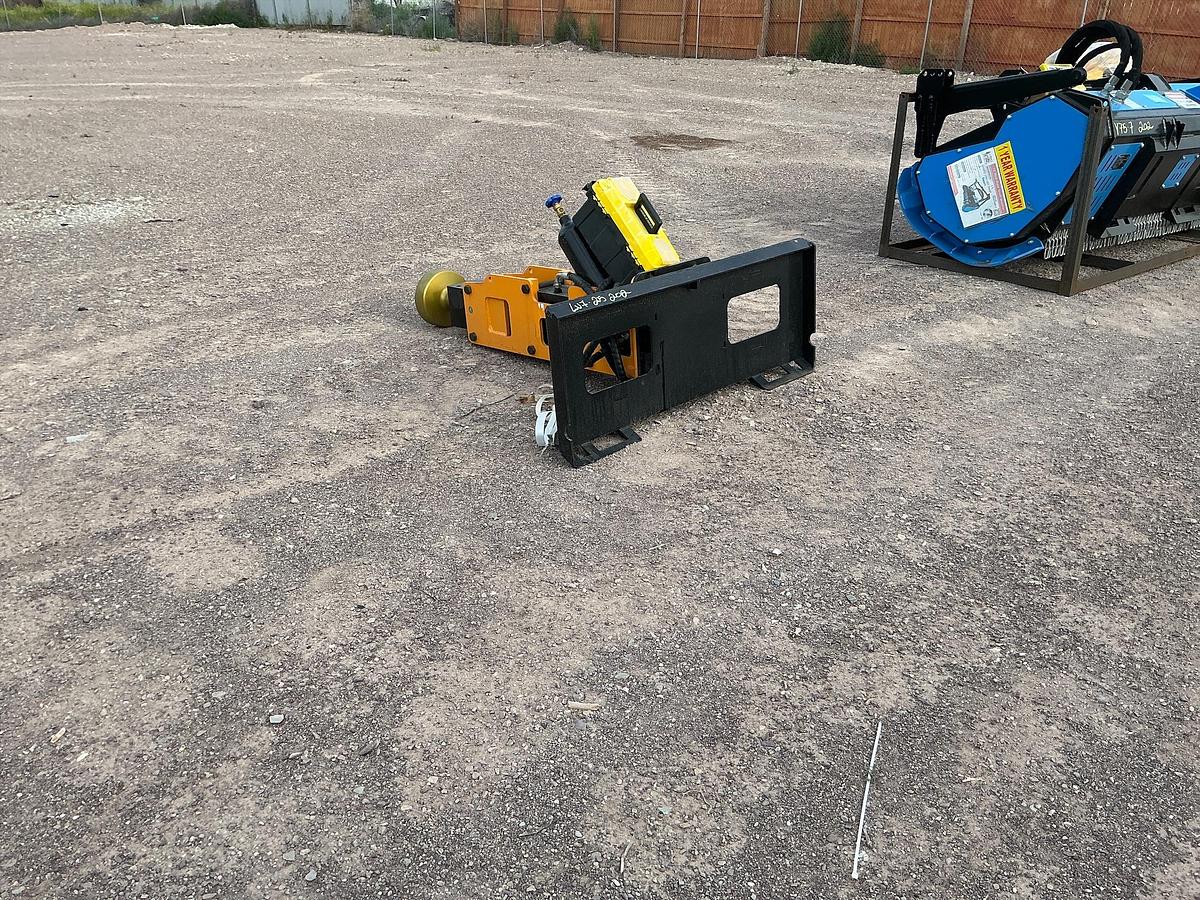 Used 2026 GIYI GY-D680 Skid Steer Post Driver (Unused)