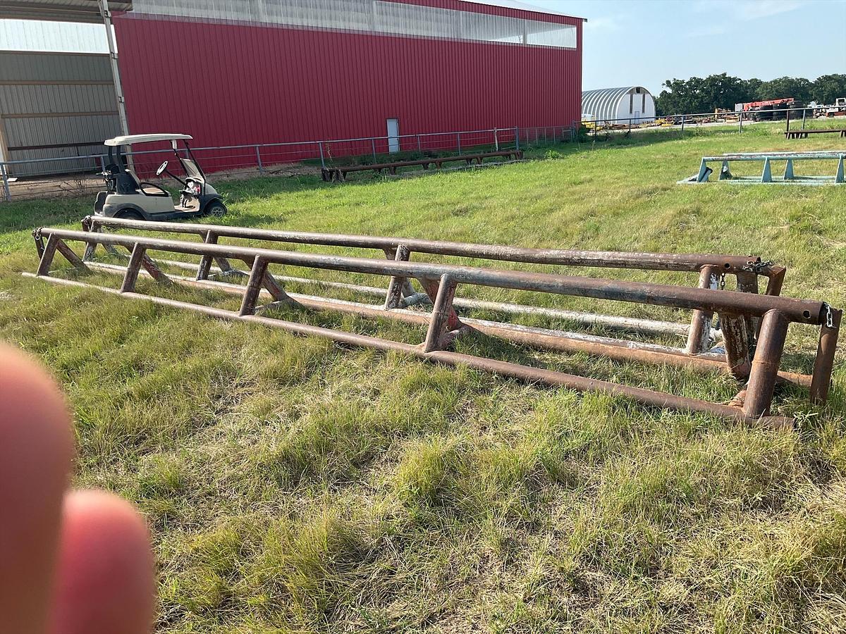Used Pipe Racks – Set of 2