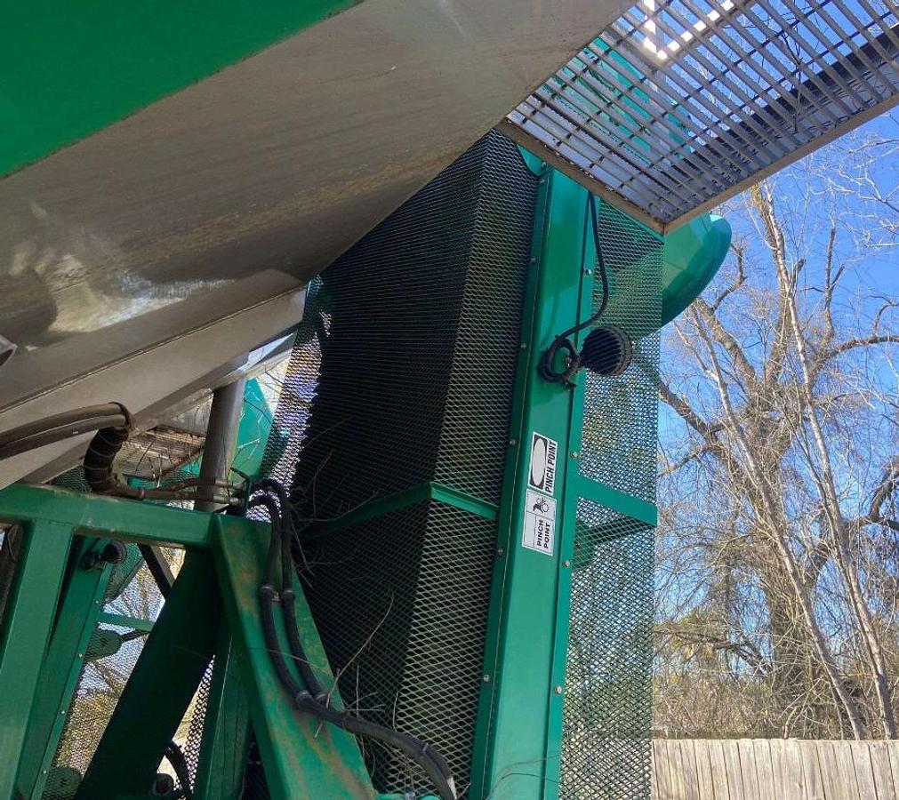 Used 2013 CHARLTON & HILL ESH-1701 T/A SAND HOGG TRAILER