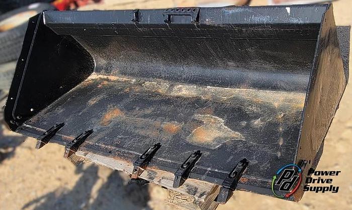 Used BOBCAT SKID STEER 84" HD BUCKET, WITH TEETH