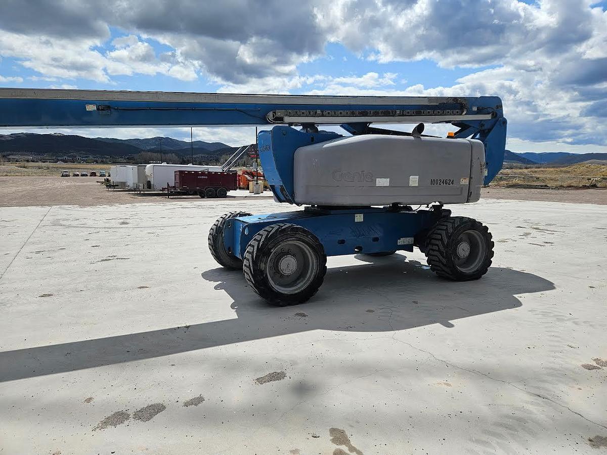 Used 2012 Genie Man Lift 