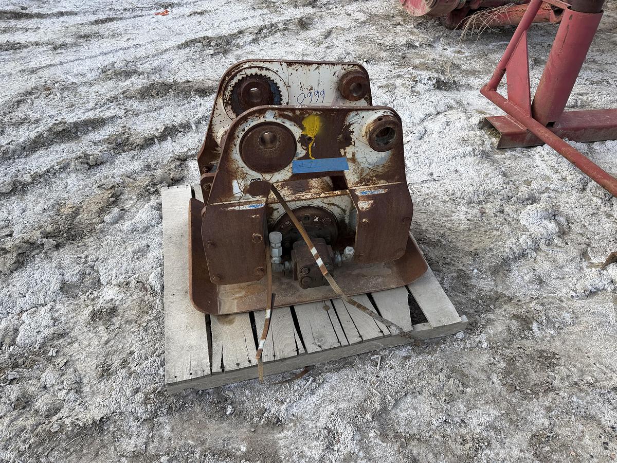 Used Hydraulic Plate Compactor for Standard Backhoe