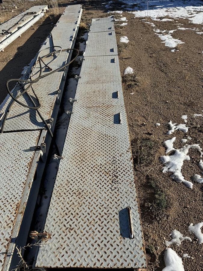 Used Diamond Plate Wire and Hose Suitcase