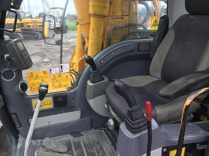 Used 2005 JCB JS 130
