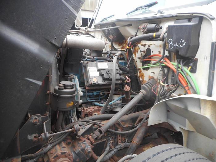 Used 2002 International 4900- Stock #: 5074B