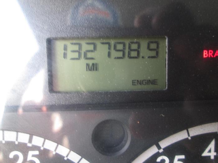 Used 2006 Freightliner Business Class M2 Tandem Axle Semi