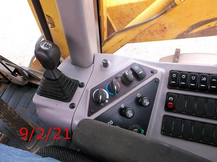 Used 2008 Volvo G946