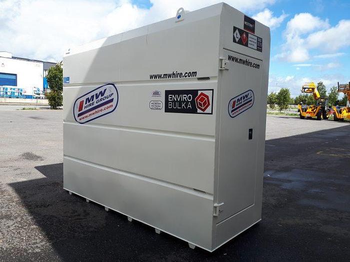 Used Western Global - Featuring a full height lockable cabinet with full height doors, this 5,300 litre tank is your solution for transport depots, plant yard and farms. EBD1200