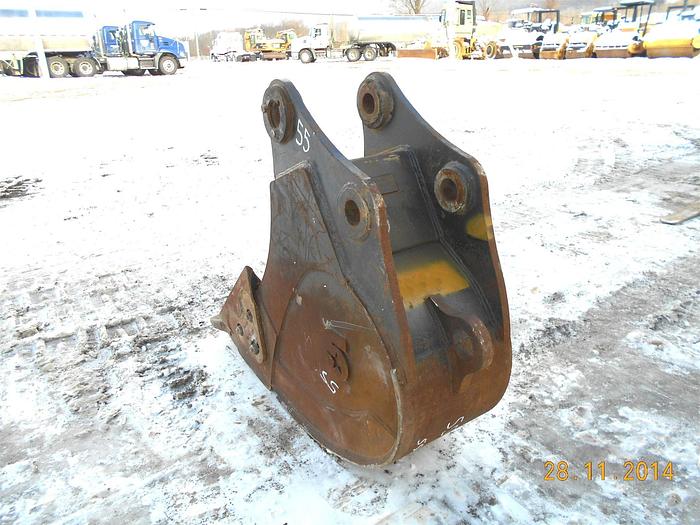 Used 16/19" GP BUCKET WITH 3 SPADE STYLE TEETH, SIDE CUTTERS, 65mm PIN SIZE, 10" F...