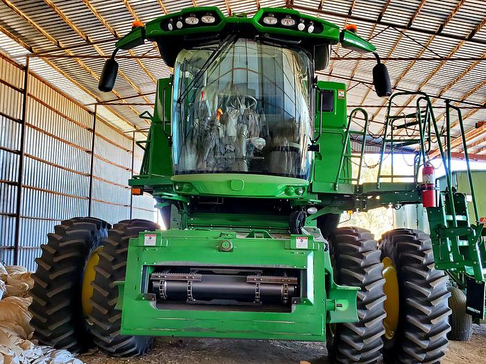 Used ** Hillco Sidehill ** 2019 John Deere S780 Combine w/ 670 hrs